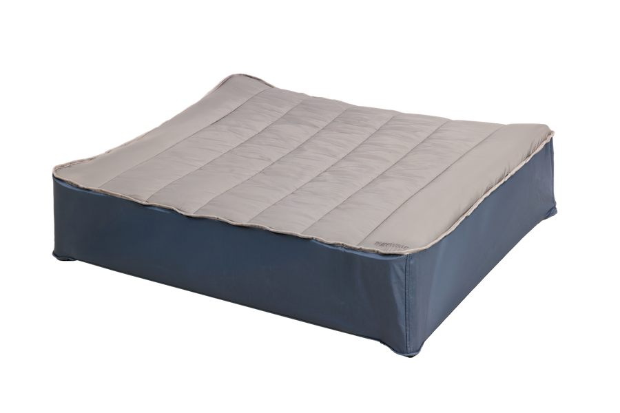 CompressedPNG-1073_Mt.EverRest-Insulated-Dog-Cot-Cover_Deep-Jungle_Main-Inverted_STUDIO.png