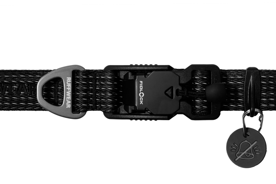 Compressed_PNG-2593_Ridgeline-Collar_Obsidian-Black_Detial_STUDIO.png